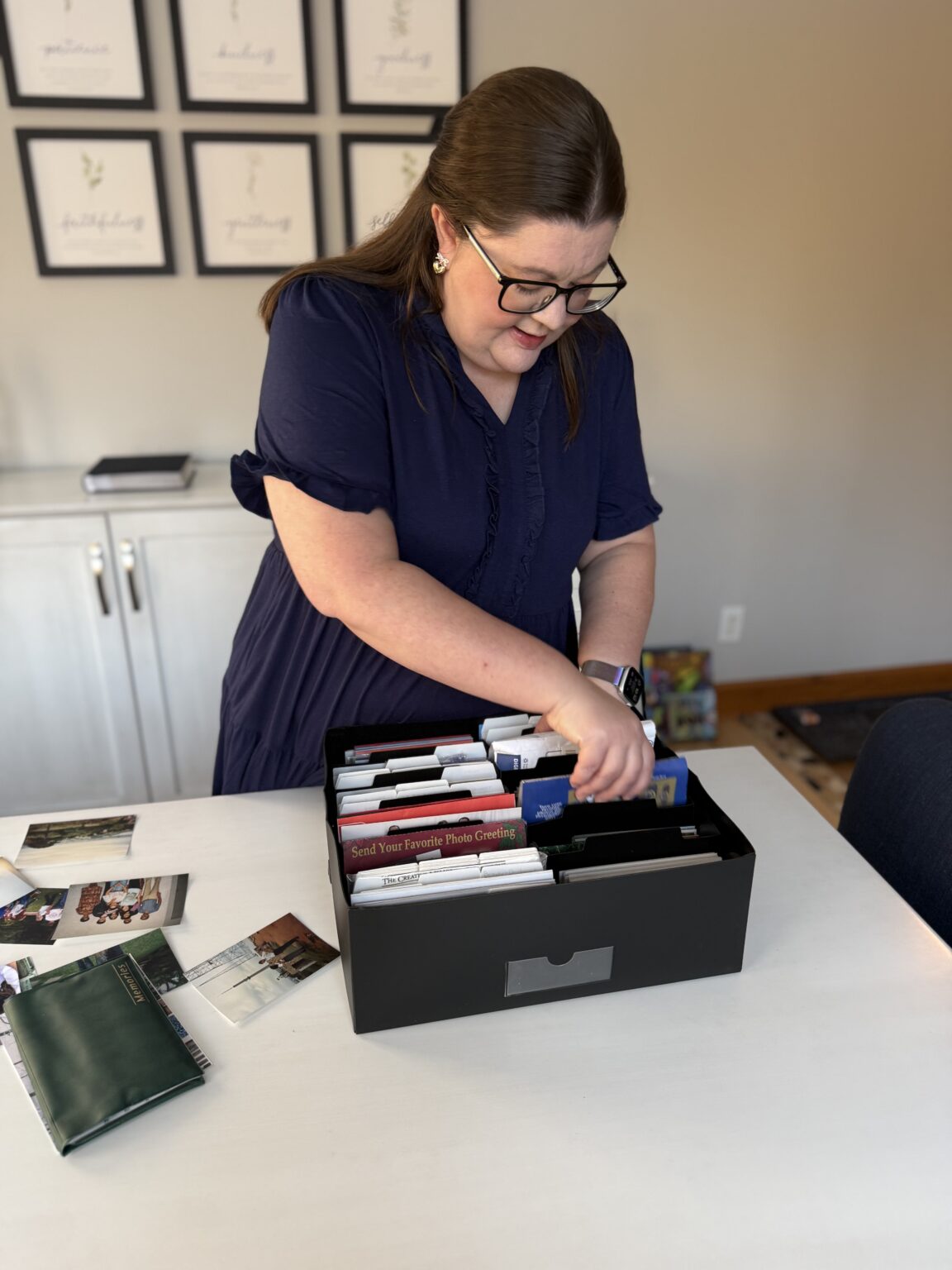 The Fastest Way to Organize 1000+ Physical Photos! - Get Organized HQ
